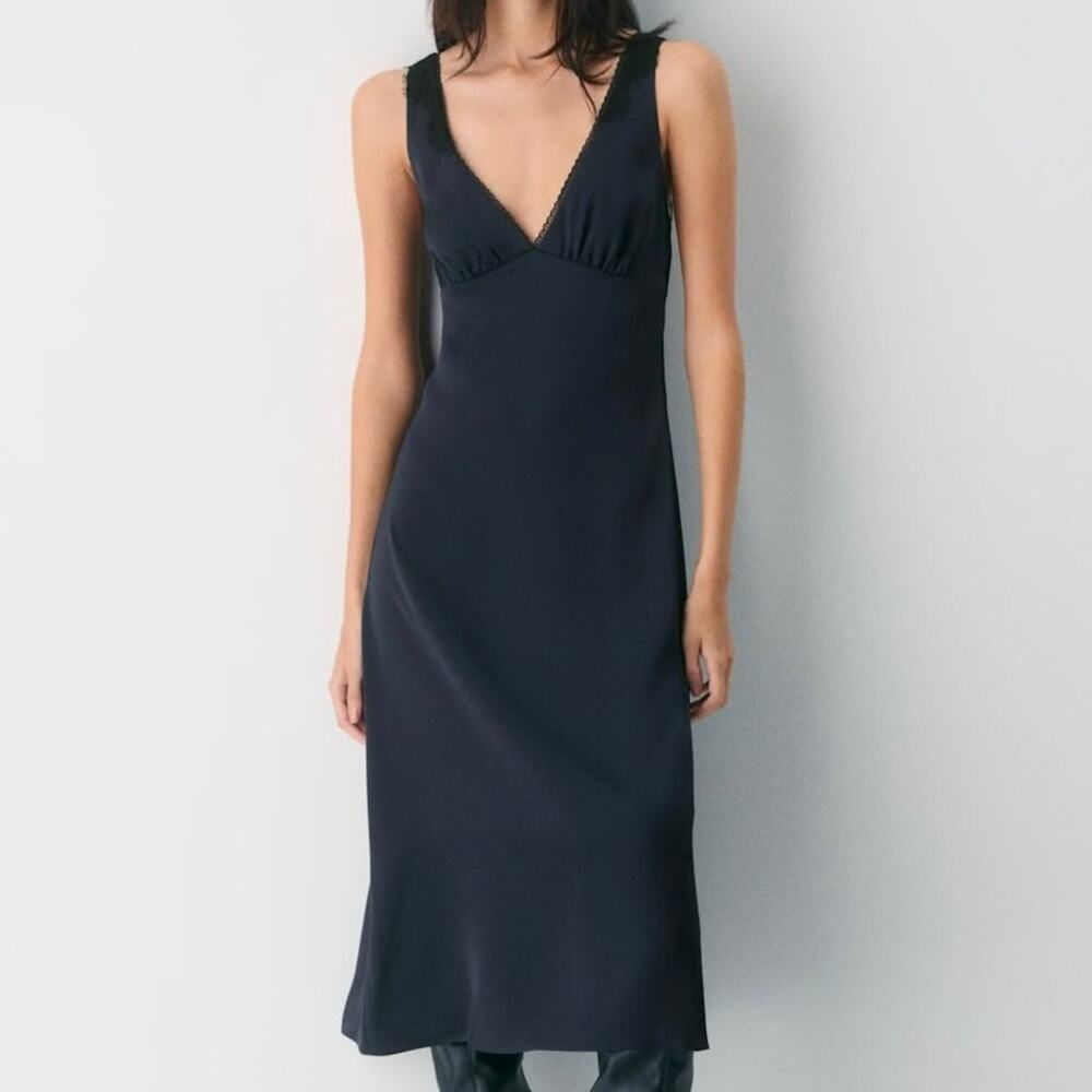 NWT Aritzia Wilfred Pavilion Satin Dress